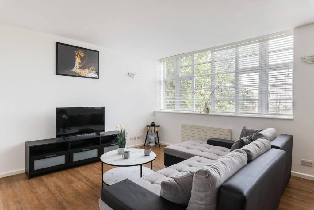2 Bed Pavilion Apartment Brighton